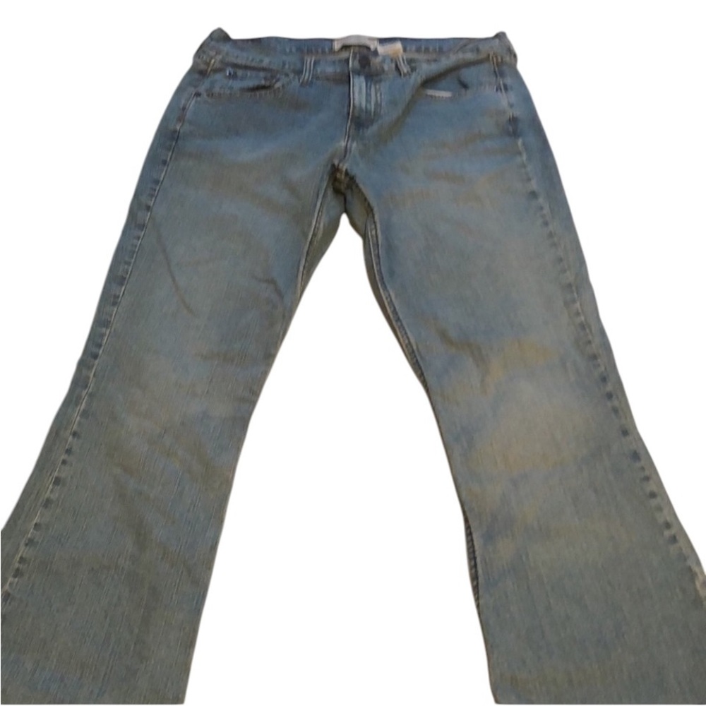 Levi’s size 10 classic blue jeans high rise  bootcut with stretch